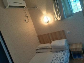 Wuhan Wansongyuan Guoshun Hostel Bagian luar foto