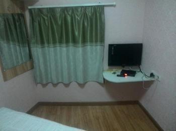 Wuhan Wansongyuan Guoshun Hostel Bagian luar foto
